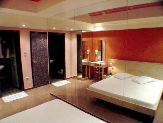 Hotel Niki Pire Dış mekan fotoğraf