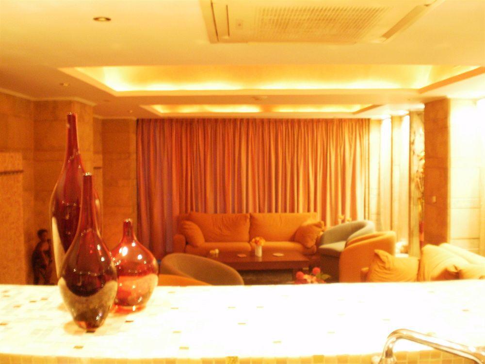 Hotel Niki Pire Dış mekan fotoğraf